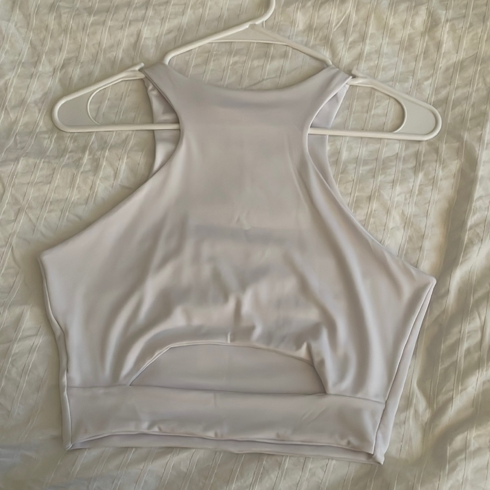 White croptop 🤍